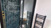 Shower installation